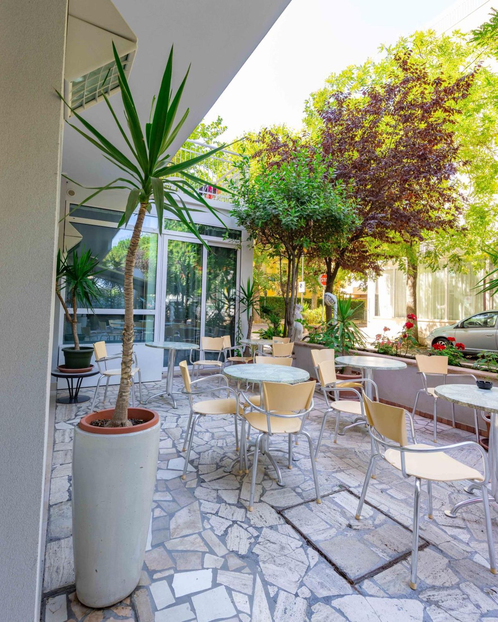 Ciccio Hotel Misano Adriatico Exterior foto